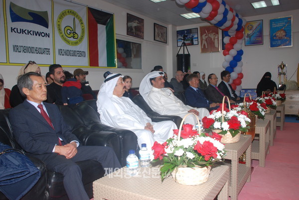 ‘제28회 쿠웨이트 태권도선수권대회’가 11월 21일부터 23일까지 쿠웨이트 씨 스포츠클럽에서 열렸다. (사진 이해윤 관장)