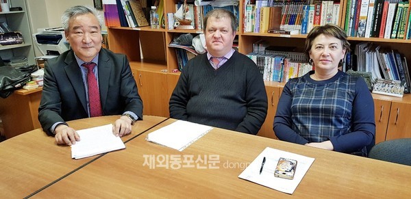 ‘우랄에서의 한국학 발전의 전망과 과제’를 주제로 한 공동 한국학세미나가 2월 26일부터 28일까지 우랄연방대학교에서 열렸다. (고영철 카잔연방대 교수)