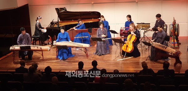 주프랑크푸르트한국총영사관은 2021년 한국주간 행사의 일환으로 지난 9월 10일 오후 8시 독일 프랑크푸르트 알테오퍼 모차르트홀에서 ‘한국의 소리’ 공연을 개최했다. (사진 배정숙 재외기자)