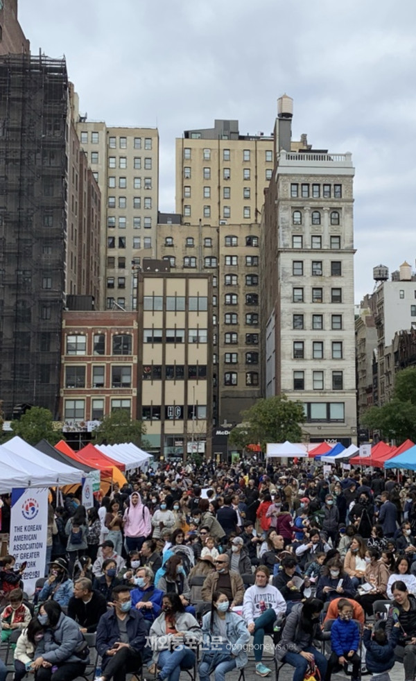미국 뉴욕 한인사회 최대 축제인 ‘2021 코리안 페스티벌’이 10월 24일 뉴욕 맨해튼 유니온 스퀘어(17 St. & Between Broadway and Park Ave.)에서 성황리에 개최됐다. (사진 뉴욕한인회)