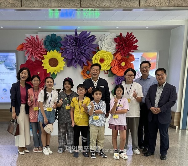 베트남 호치민에 소재한 사이공한글학교 학생들이 ‘아빠나라’ 체험을 위해 한국을 방문했다. (사진 사이공한글학교)