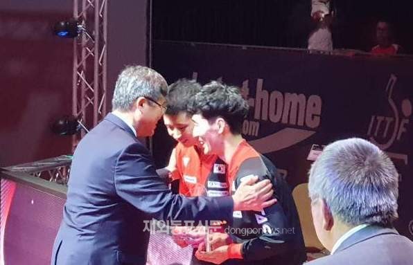 지난 11월 12일부터 17일까지 오스트리아 린츠 스타디움 실내경기장에서 열린 ‘국제탁구연맹(ITTF)월드투어 2019’ 오스트리아 오픈 경기에서 한국 남자복식조가 2위, 여자복식조와 혼합복식조는 각각 3위의 성적을 거뒀다. (사진 김운하 해외편집위원)