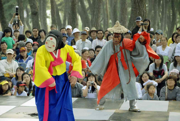 ‘한국의 탈춤’, 유네스코 인류무형문화유산 등재 